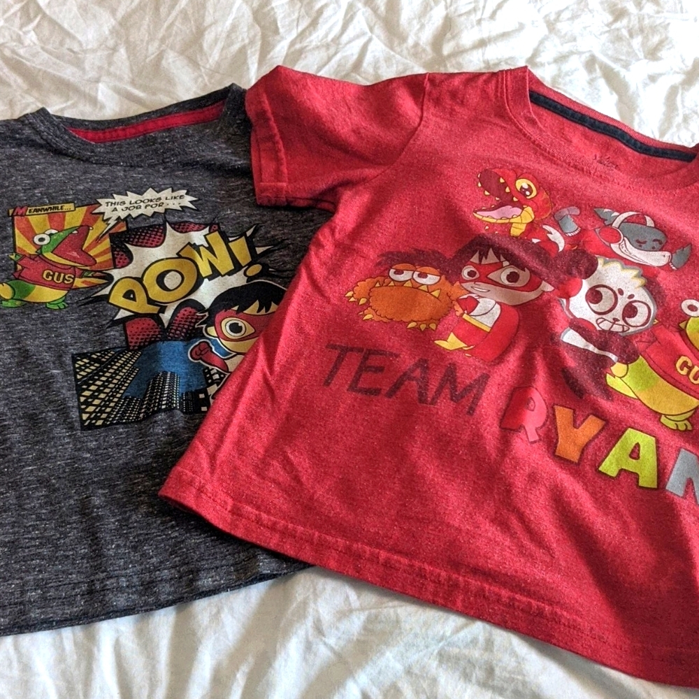 Ryan's World Boys Size 5T (2) T-Shirts
